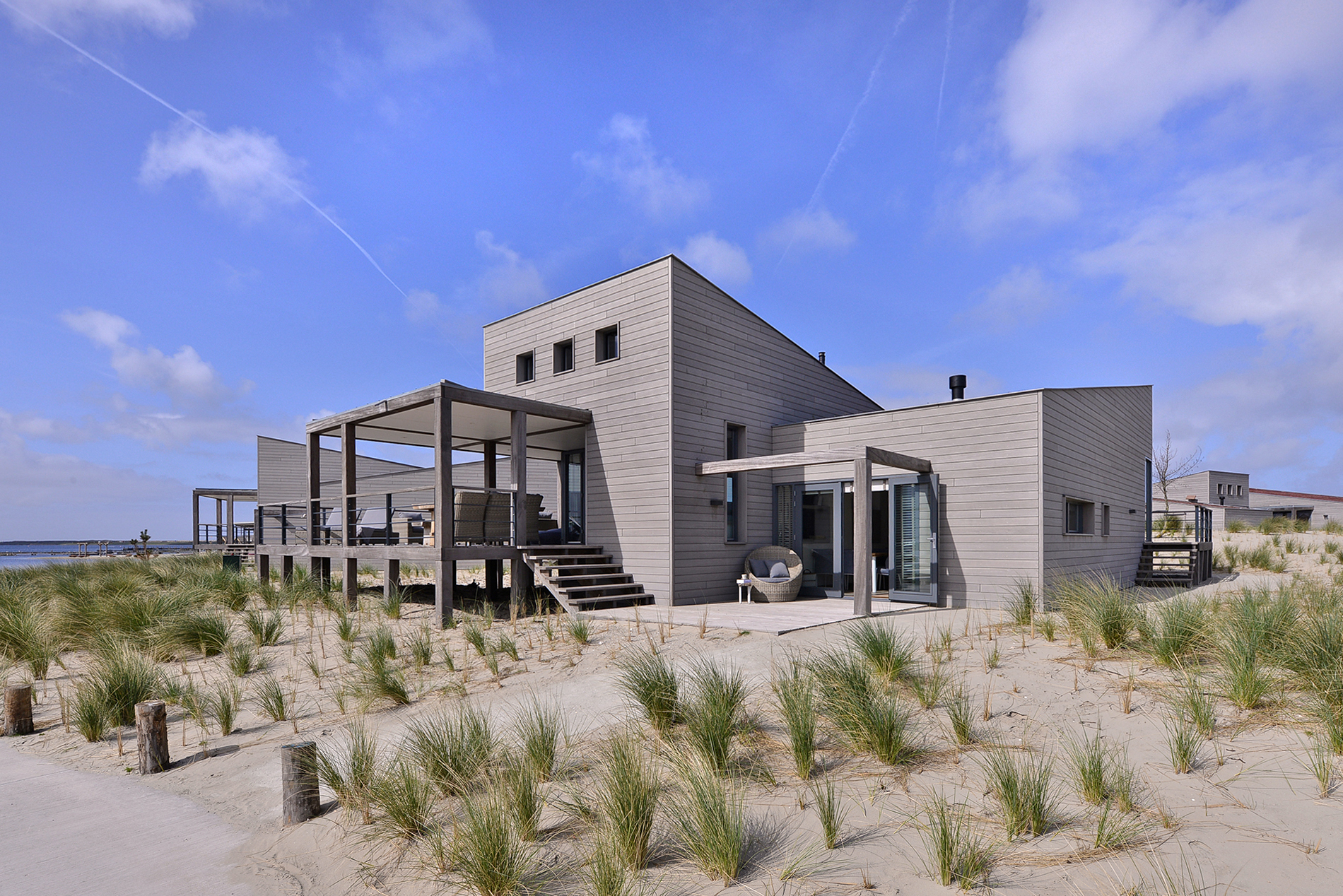 Punt-West Hotel & Beach Resort